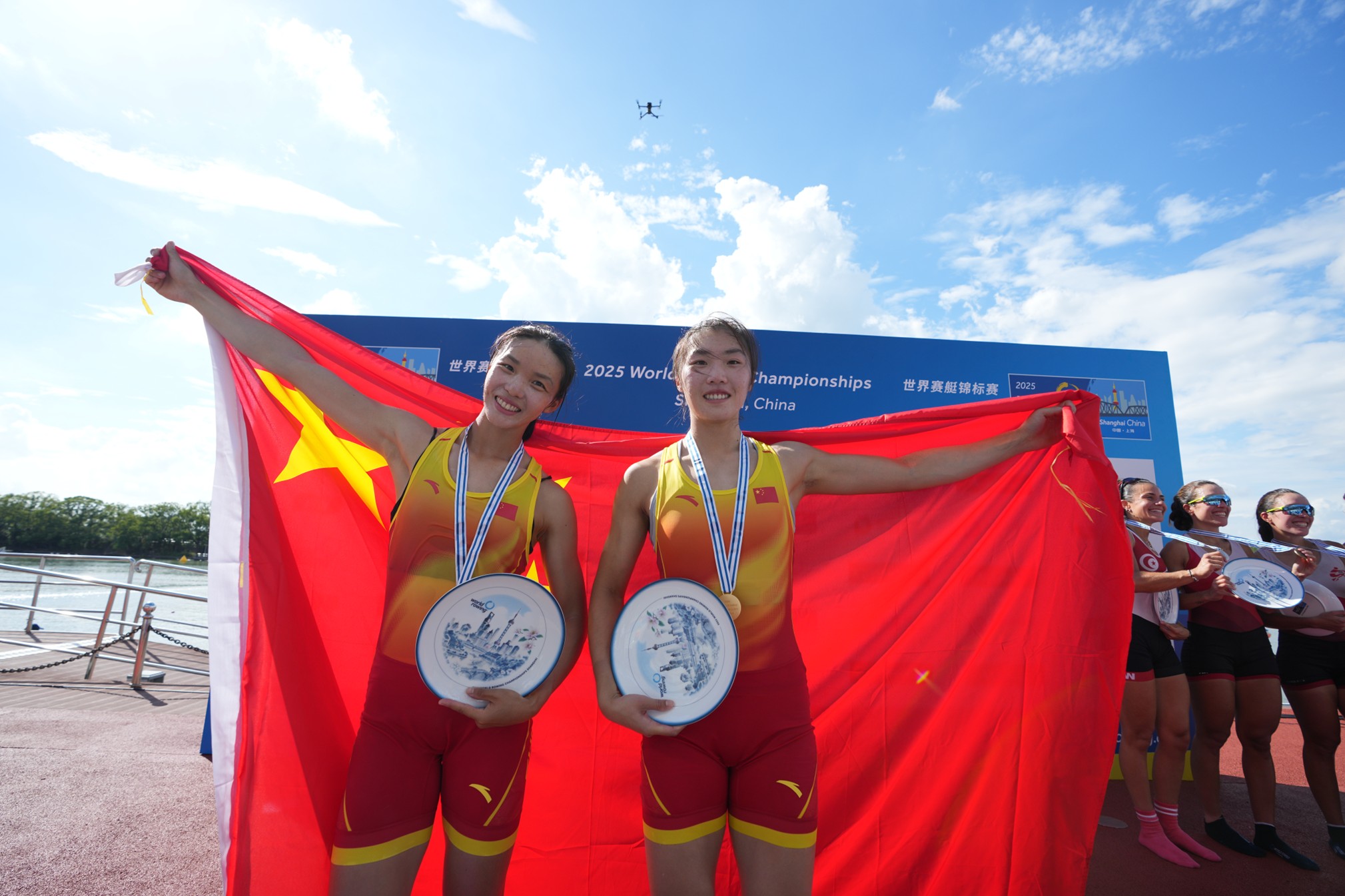 家游泳队 家游泳队